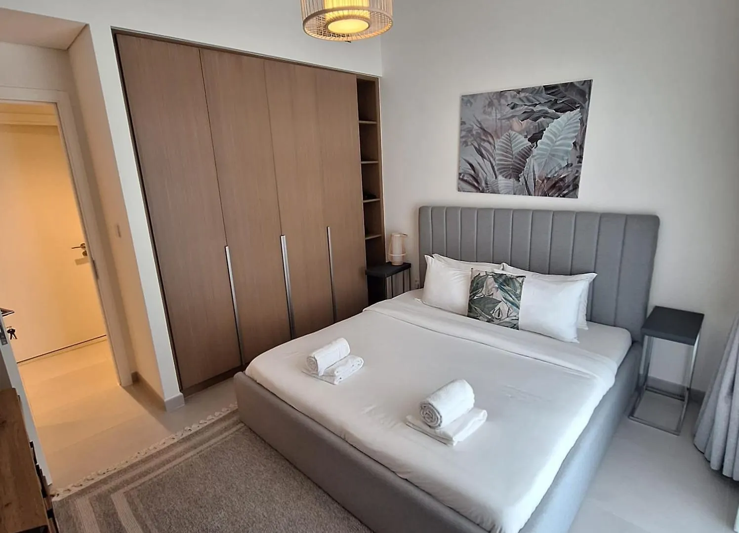 Creek Beachfront Heaven: 1Br Luxe Harbor Flat Dubai 0*,