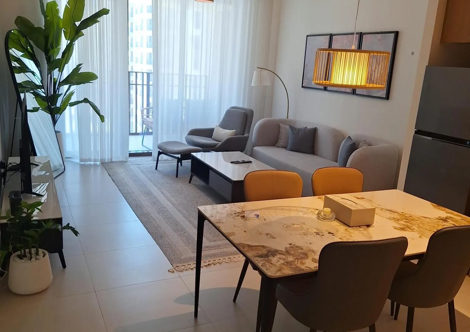 Creek Beachfront Heaven: 1Br Luxe Harbor Flat Dubai 0*,  United Arab Emirates