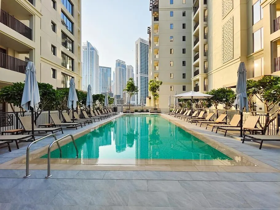 Creek Beachfront Heaven: 1Br Luxe Harbor Flat Dubai 0*,  Vereinigte Arabische Emirate